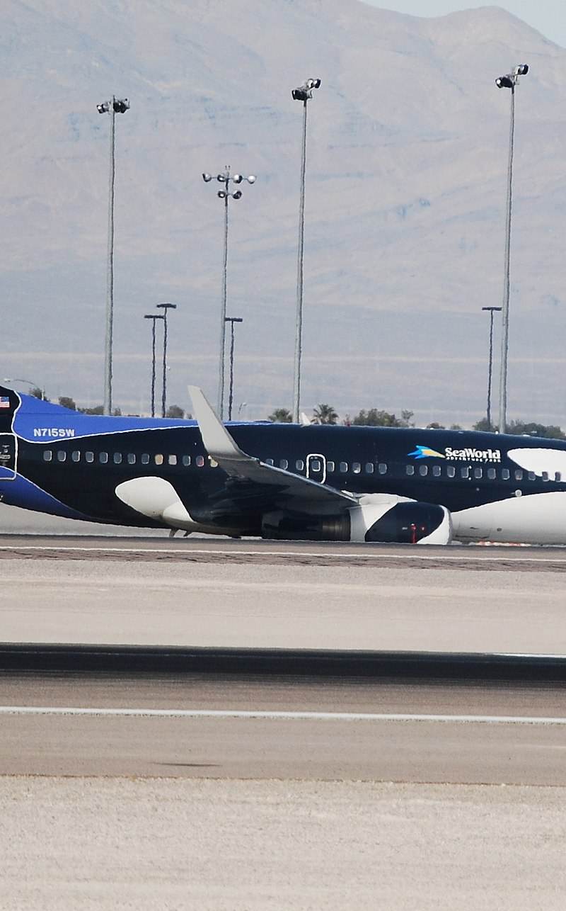 - Twin-engine aircraft