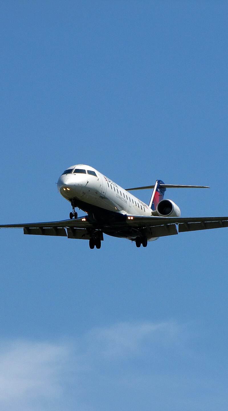 N716CA - Twin-engine aircraft