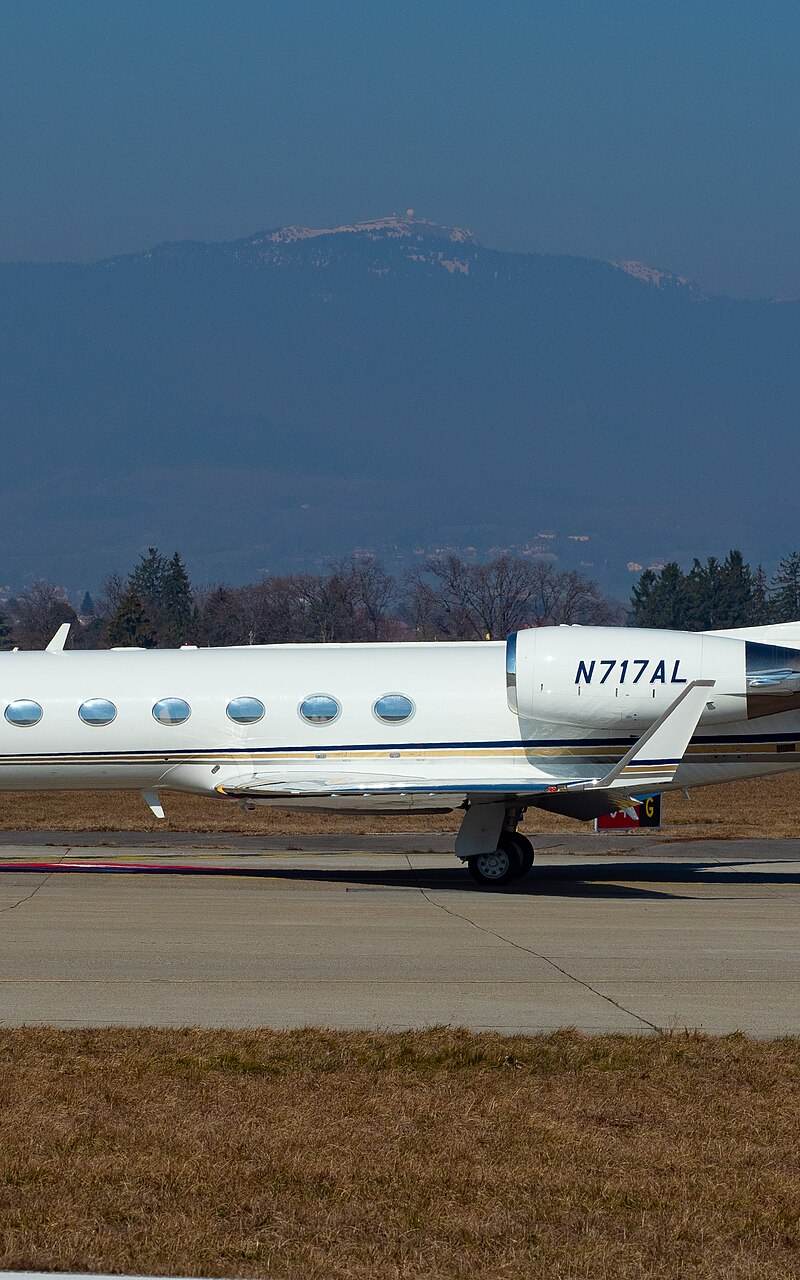N717AL - Business jet