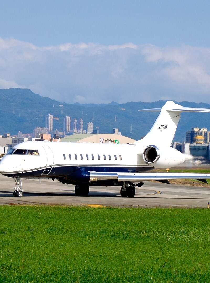 N717MK - Business jet