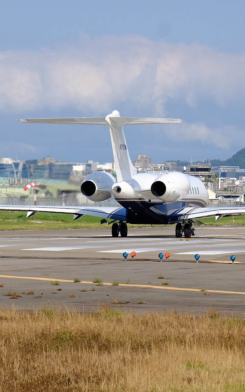 N717MK - Business jet