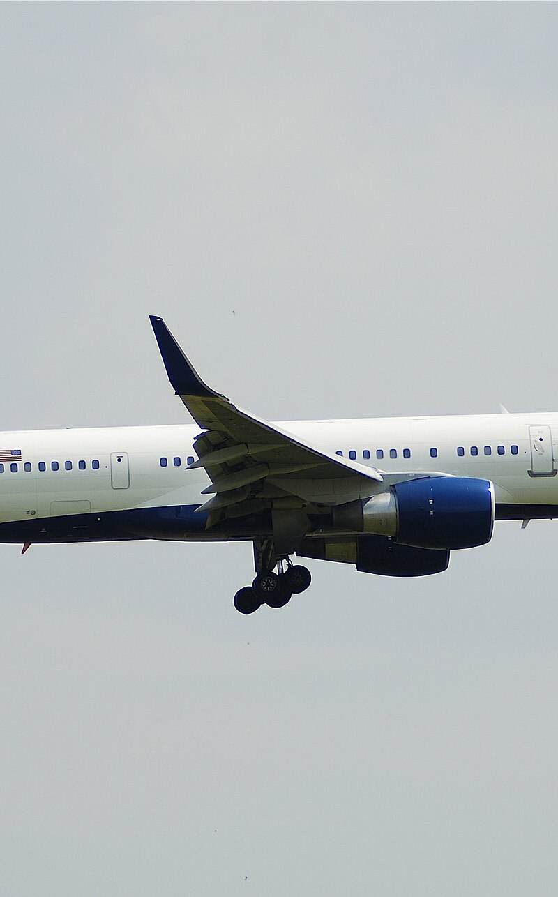 N717TW - Twin-engine aircraft