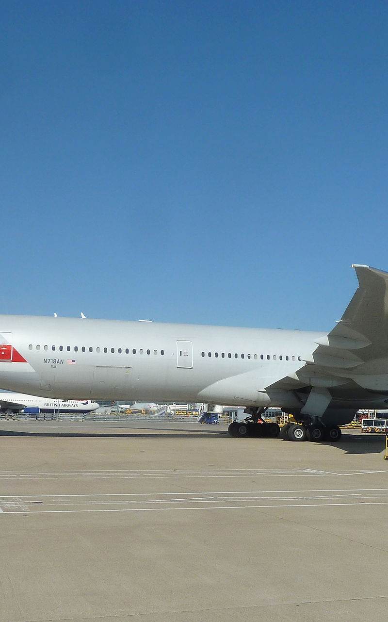 N718AN - Twin-engine aircraft