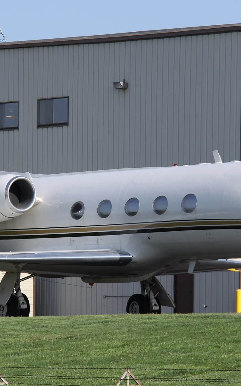 N718JA - Business jet