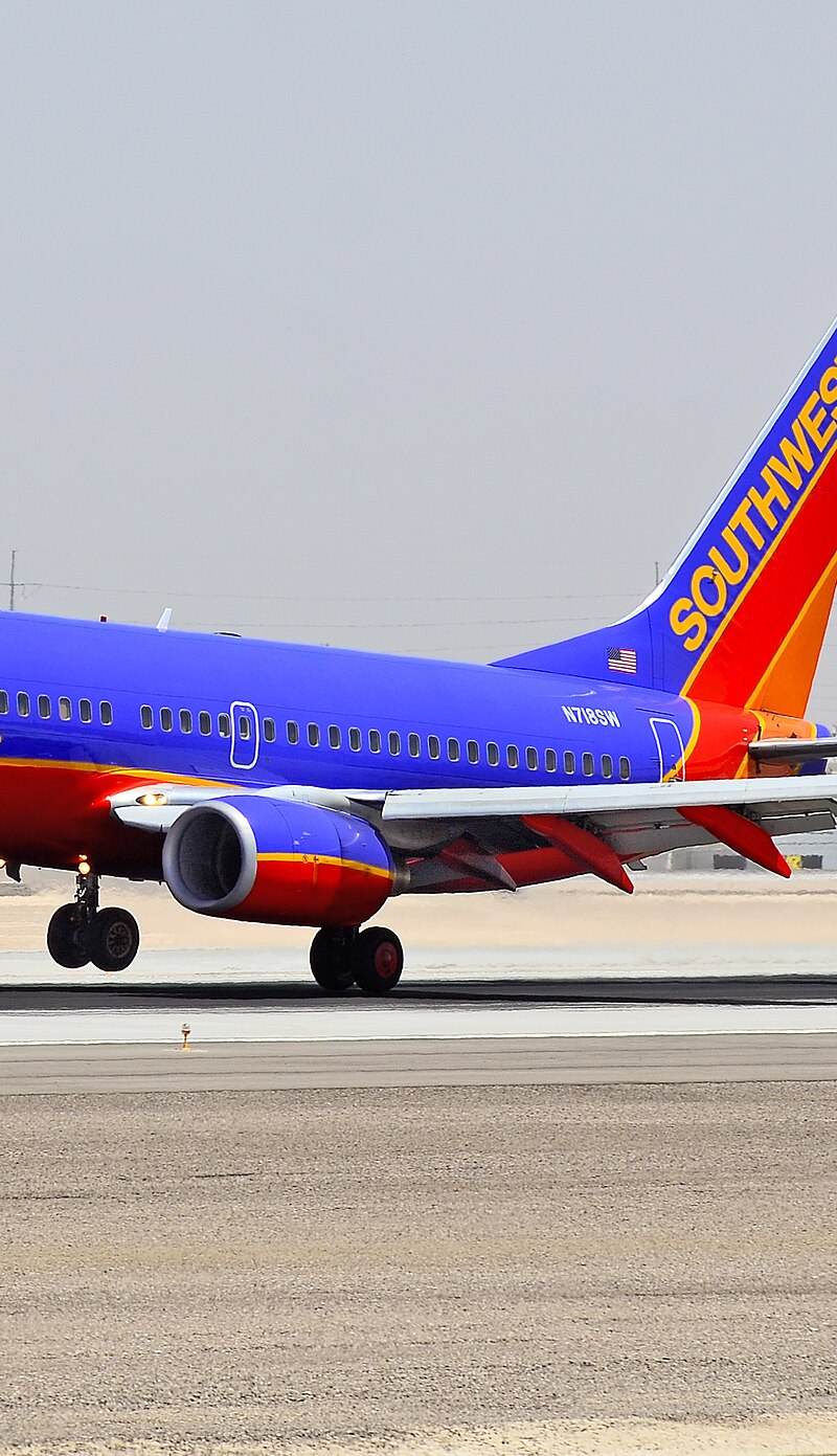 N718SW - Boeing