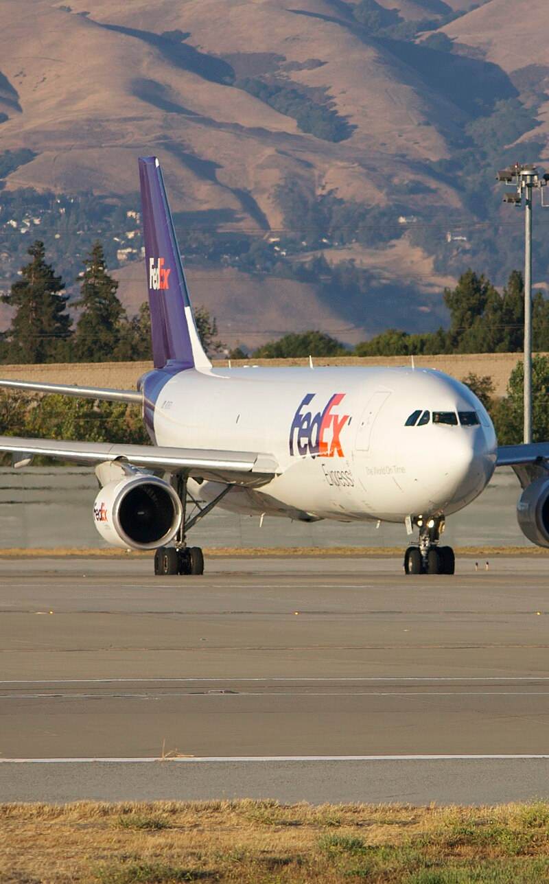 N719FD - Twin-engine aircraft