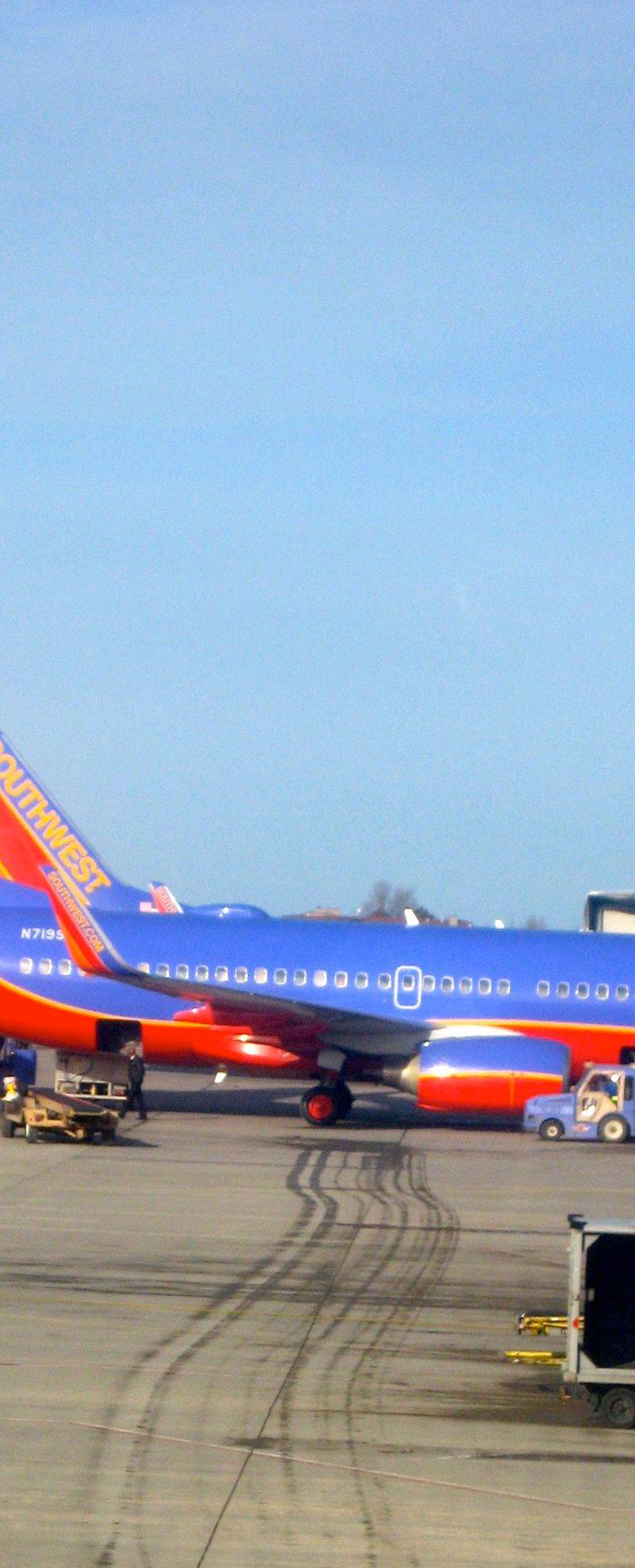 N719SW - Twin-engine aircraft