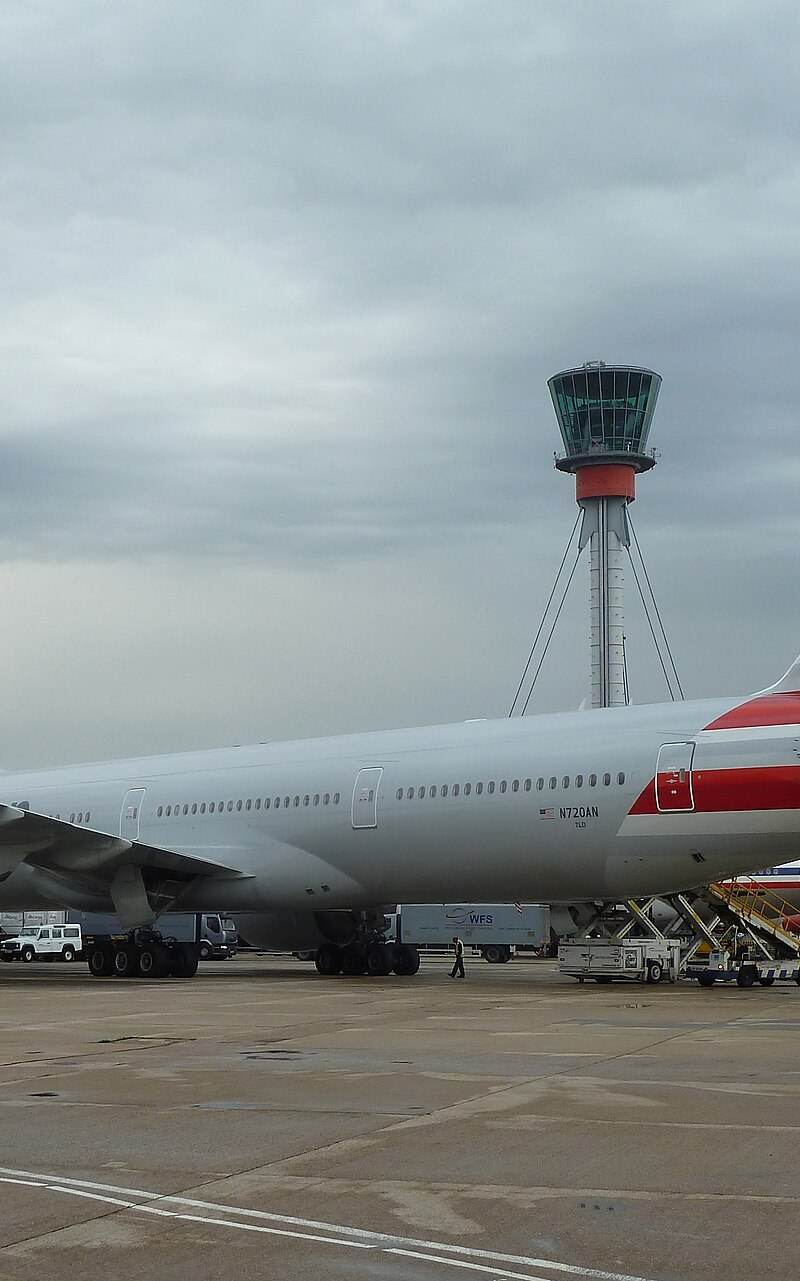 N720AN - Twin-engine aircraft