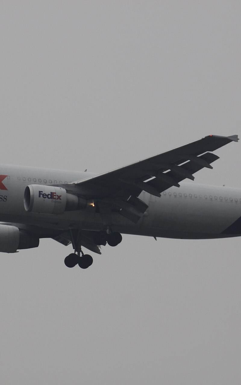 N720FD - Twin-engine aircraft
