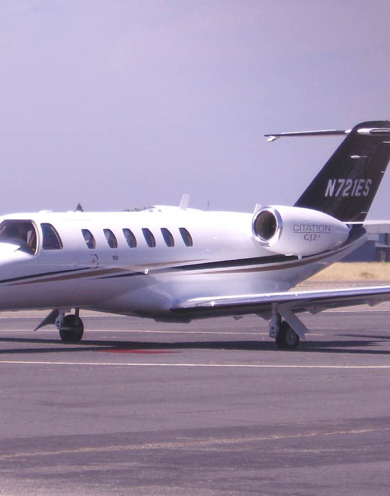N721ES - Business jet