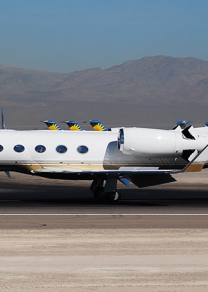 N722MM - Business jet