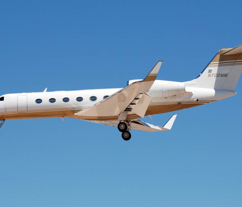 N722MM - Business jet