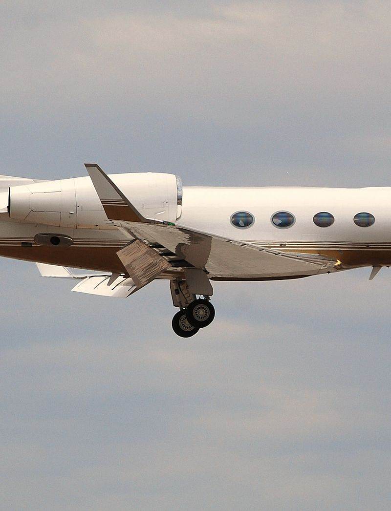 N723MM - Business jet