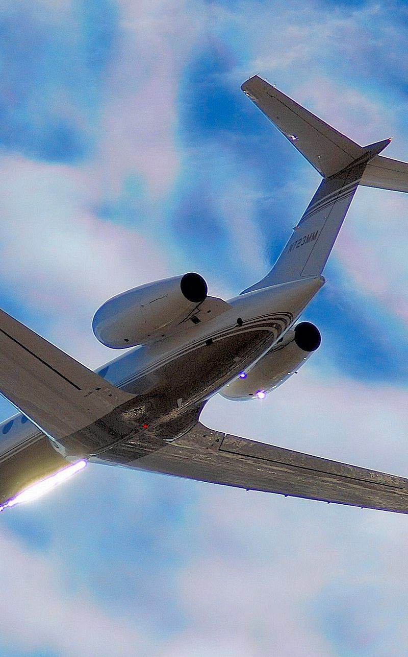 N723MM - Business jet