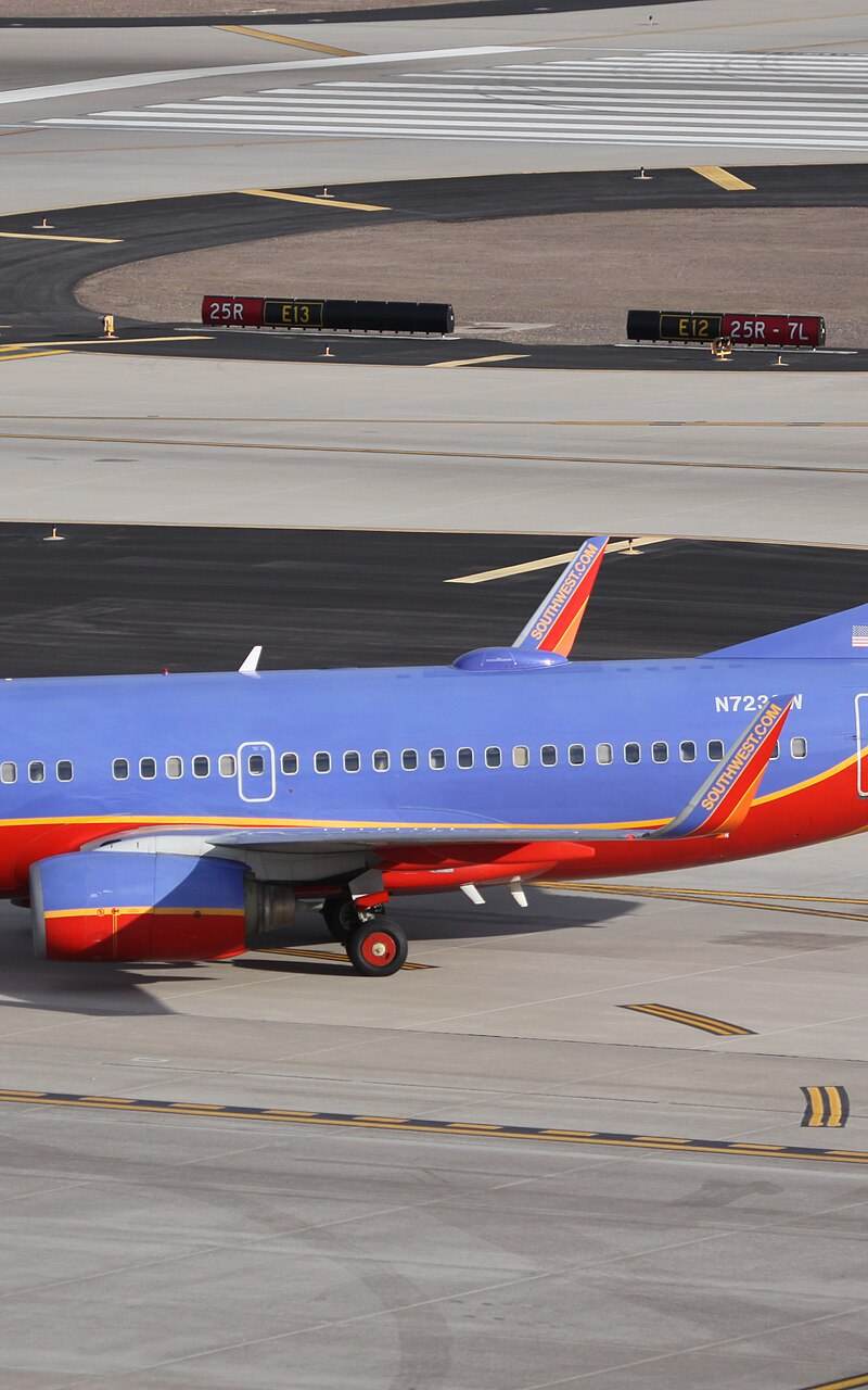N723SW - Boeing