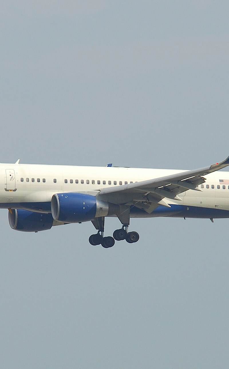 N723TW - Twin-engine aircraft
