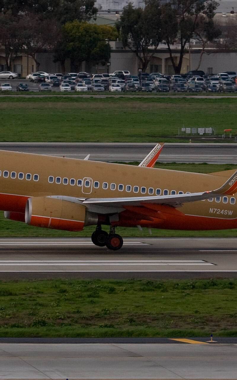 N724SW - Boeing