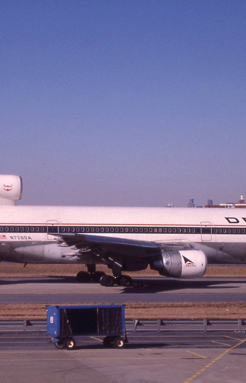 N726DA - Aircraft