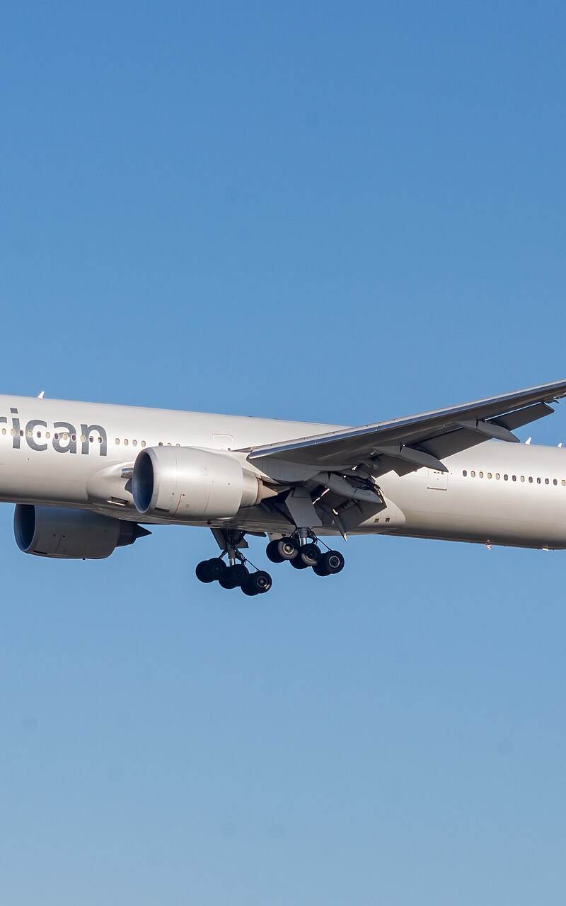 N728AN - Twin-engine aircraft