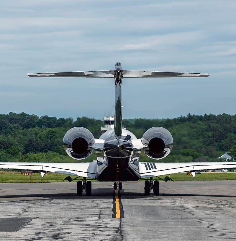 N728HG - Business jet