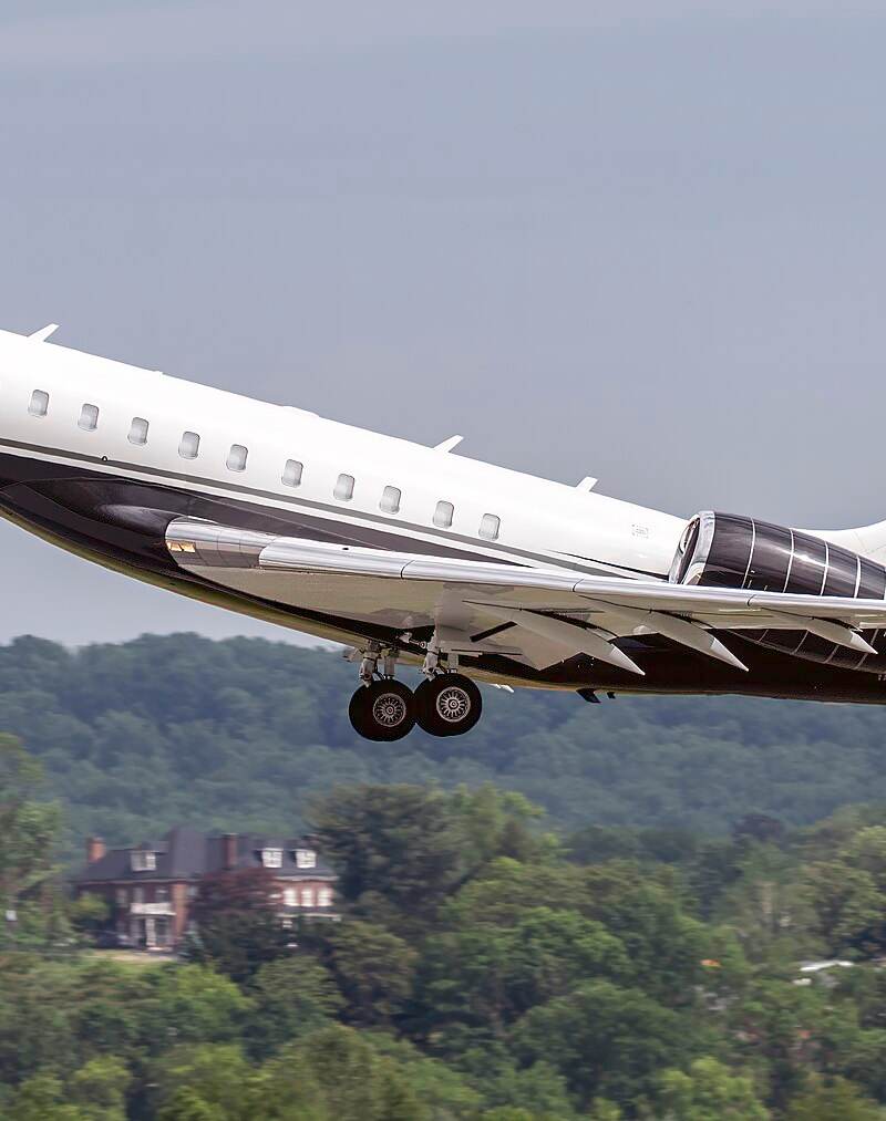 N728HG - Bombardier