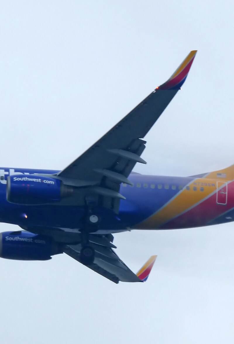 N729SW - Twin-engine aircraft