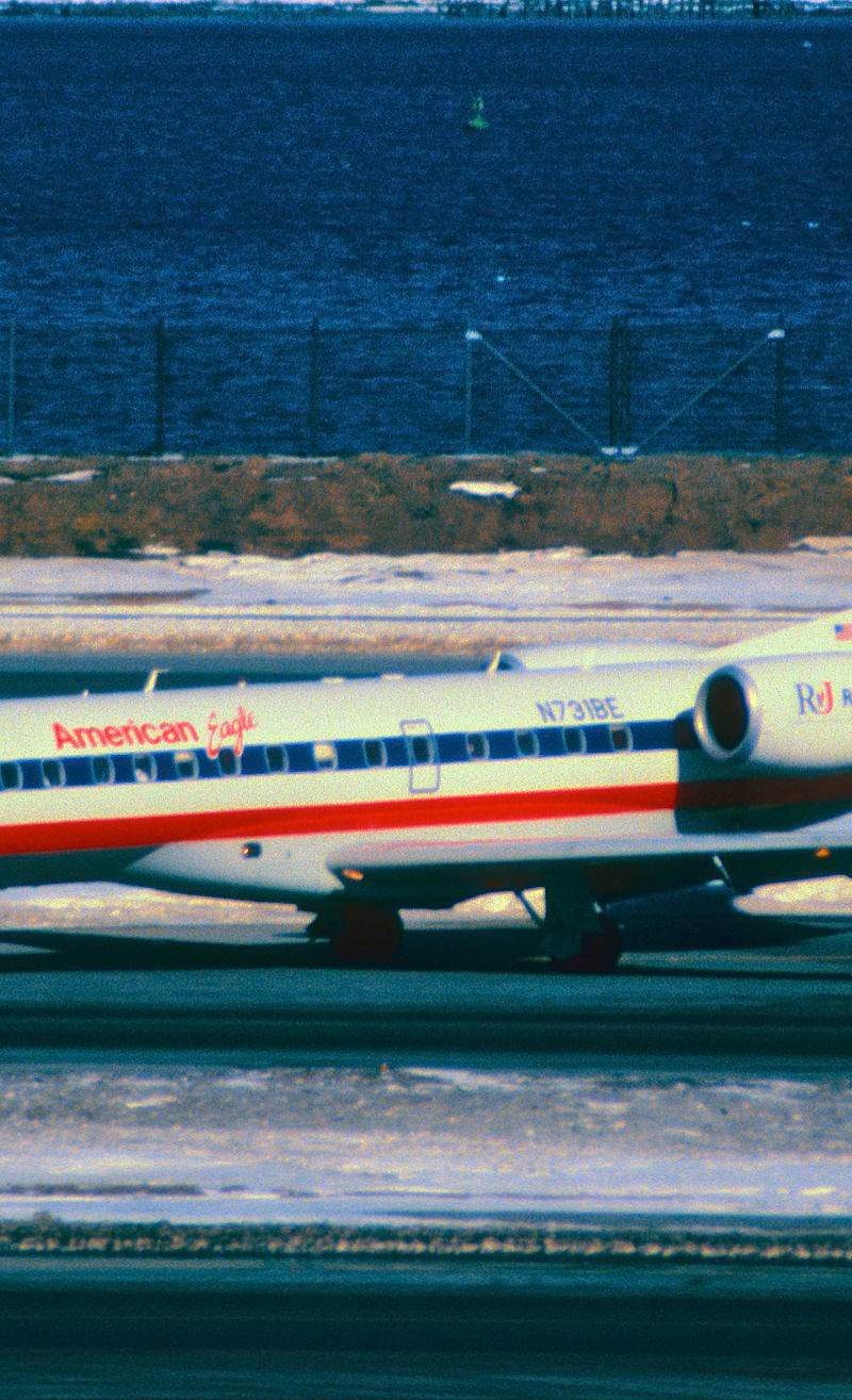 N731BE - Embraer