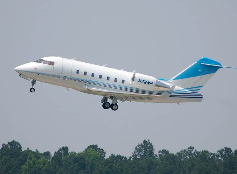 N72NP - Business jet