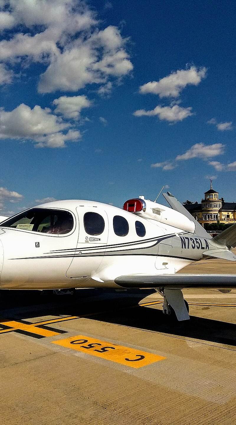 N735LA - Aircraft
