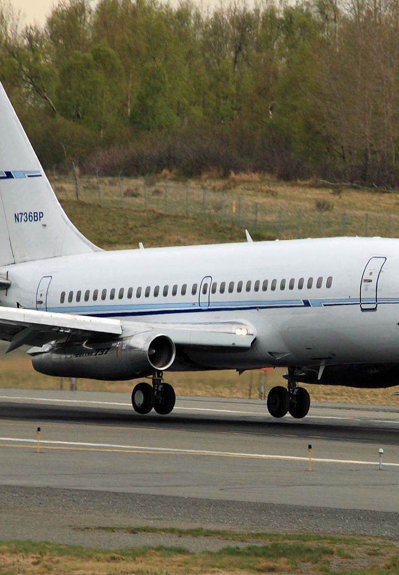 N736BP - Twin-engine aircraft
