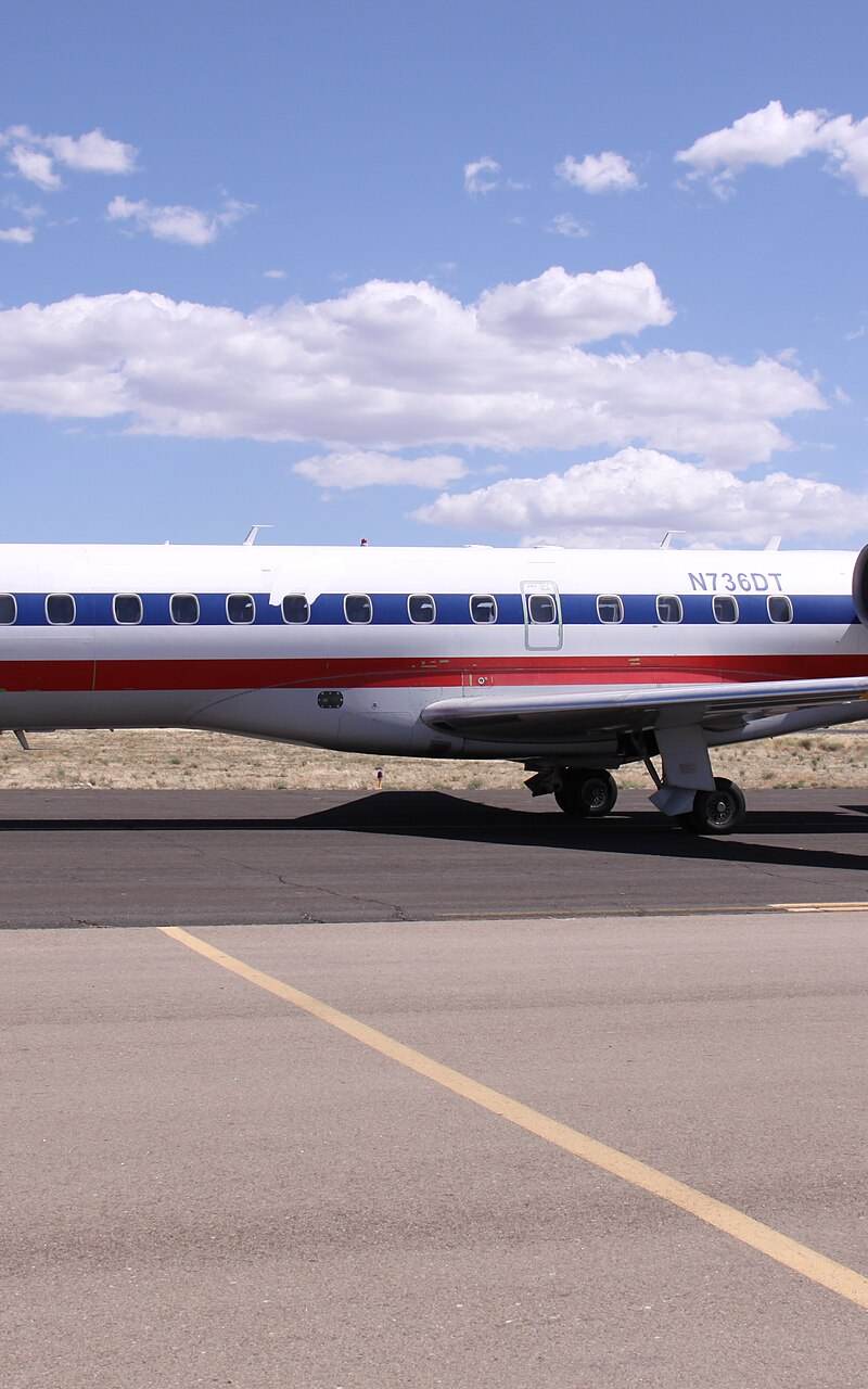 N736DT - Embraer