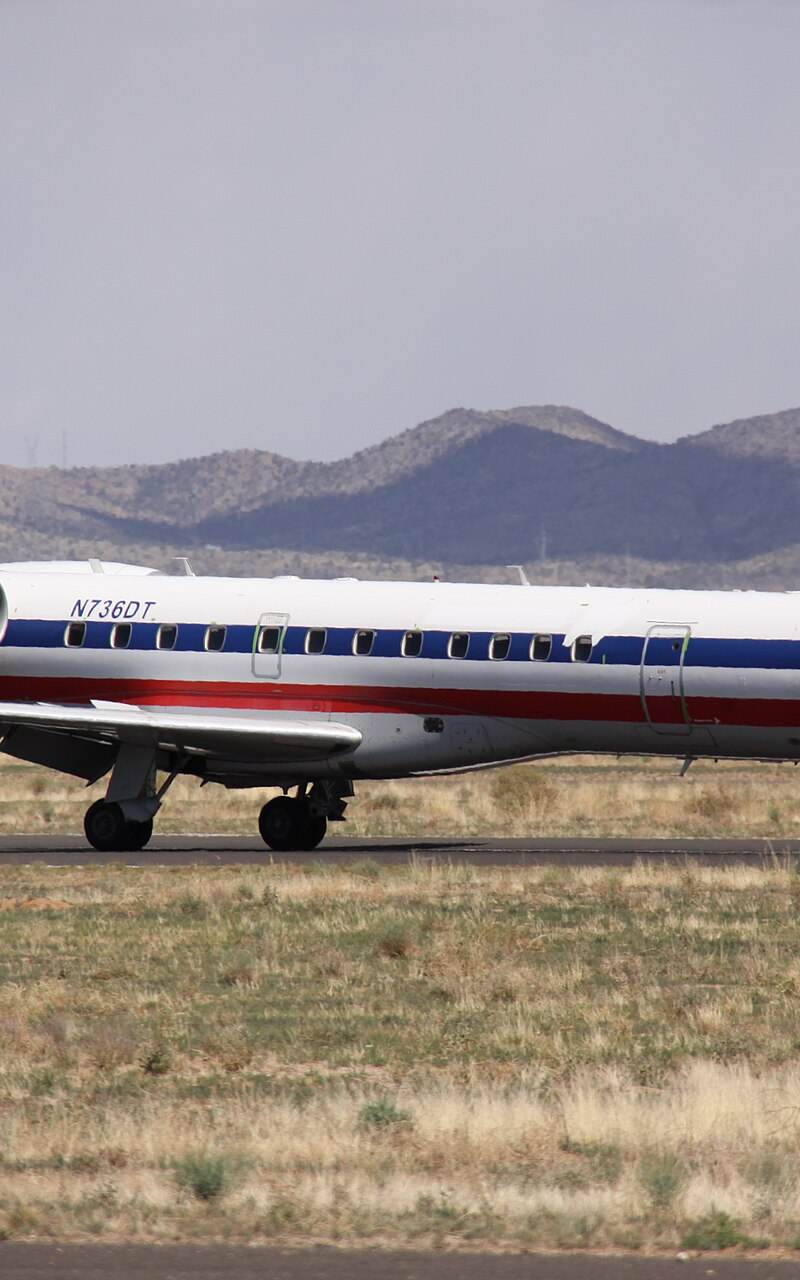 N736DT - Embraer