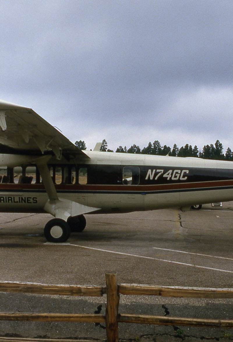 N74GC - De Havilland