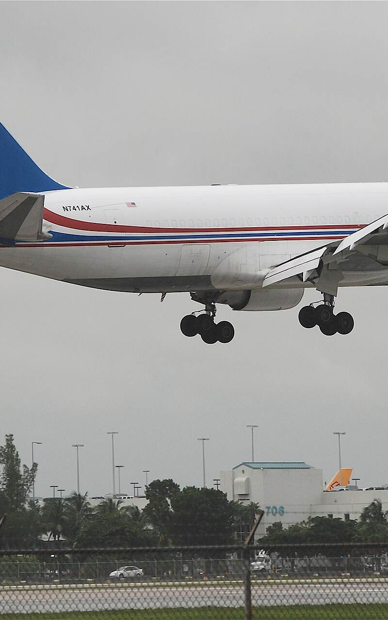 N741AX - Twin-engine aircraft