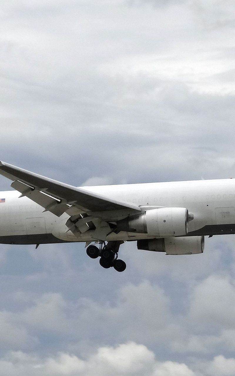 N741AX - Twin-engine aircraft
