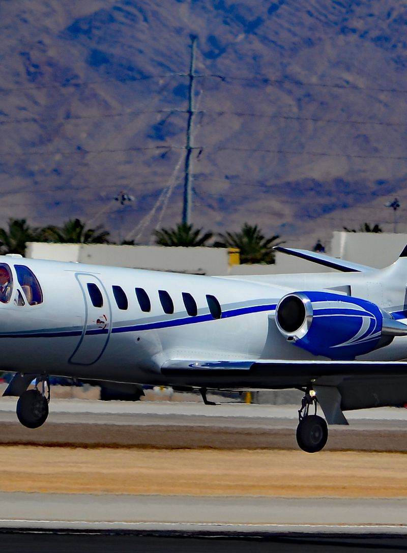 N741T - Business jet