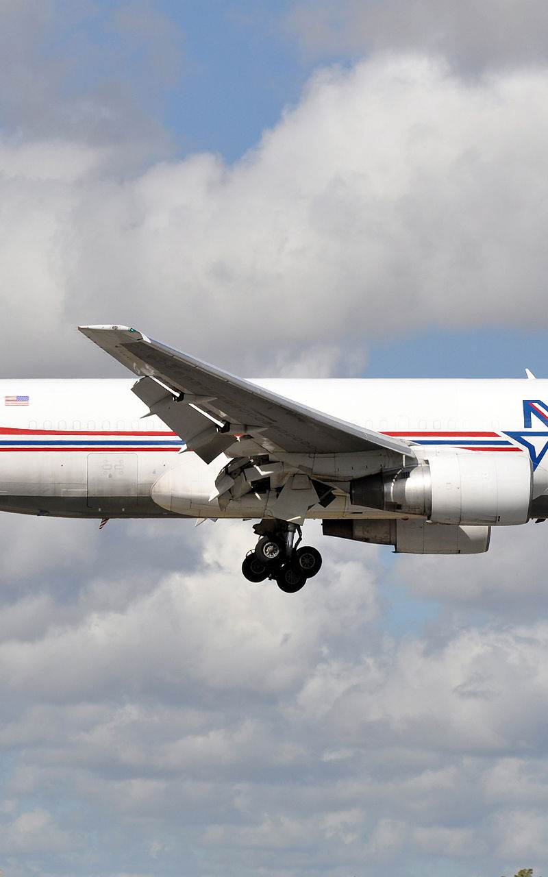 N743AX - Twin-engine aircraft