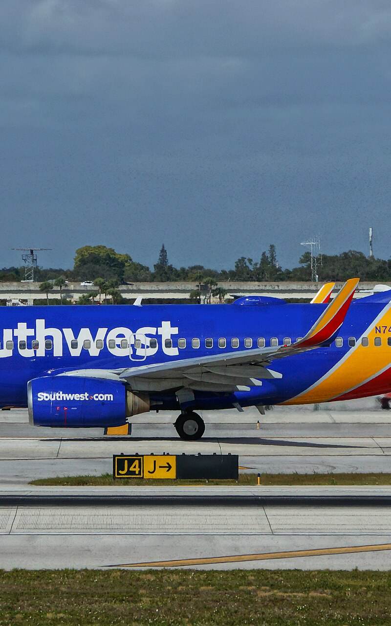 N743SW - Boeing