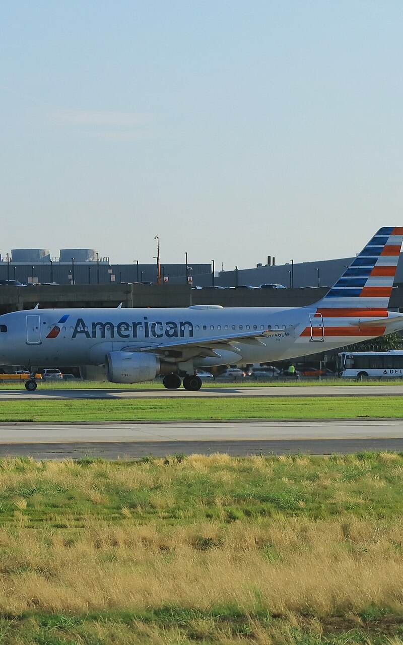 N746UW - Airbus