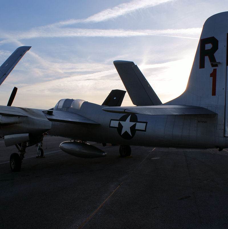 N747MX - Warbird