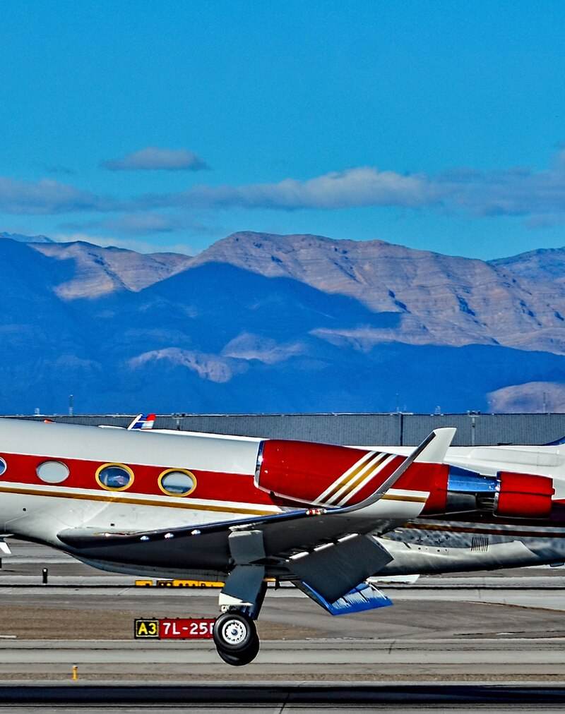N748MN - Business jet