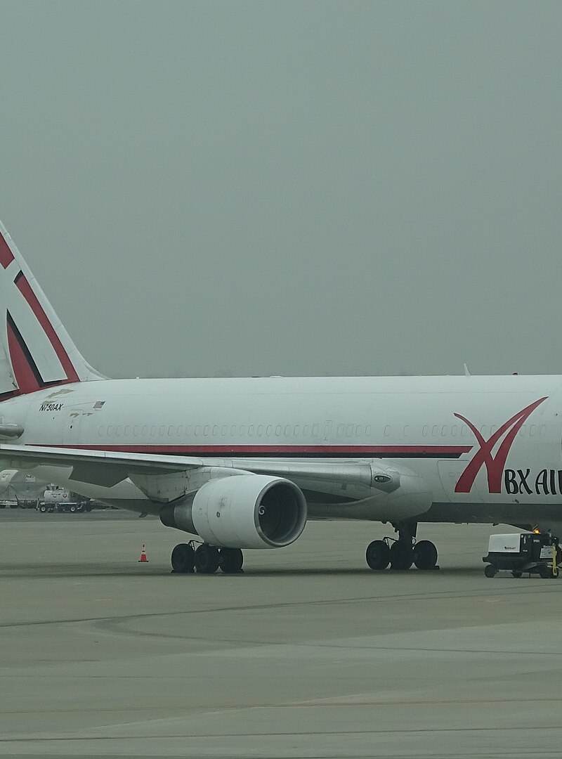 N750AX - Twin-engine aircraft