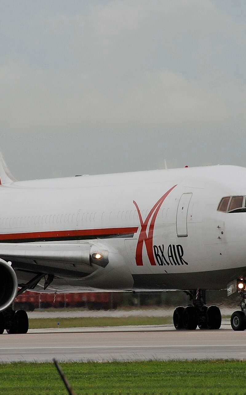 N750AX - Twin-engine aircraft