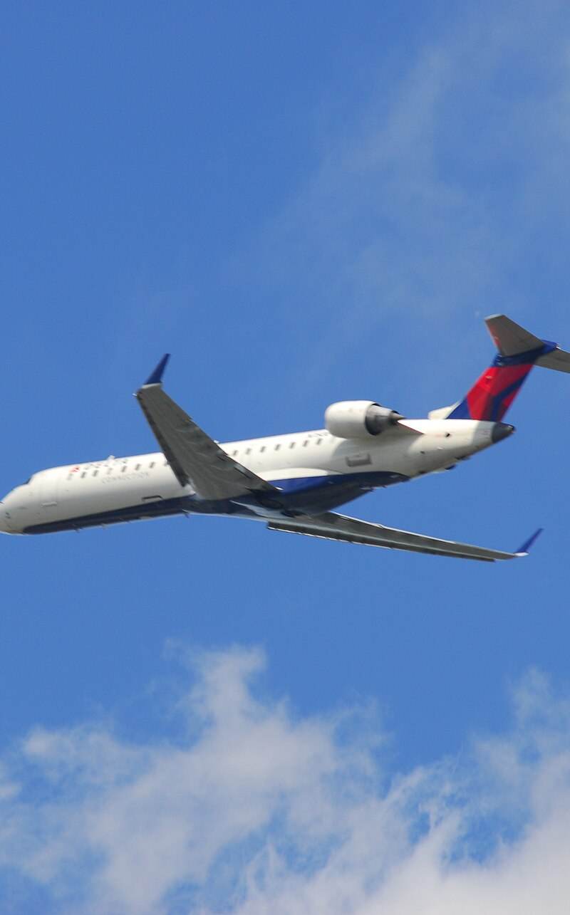 N750EV - Twin-engine aircraft