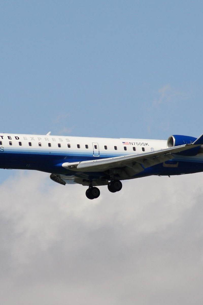 N750SK - Twin-engine aircraft