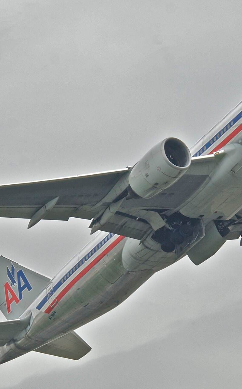 N751AN - Boeing