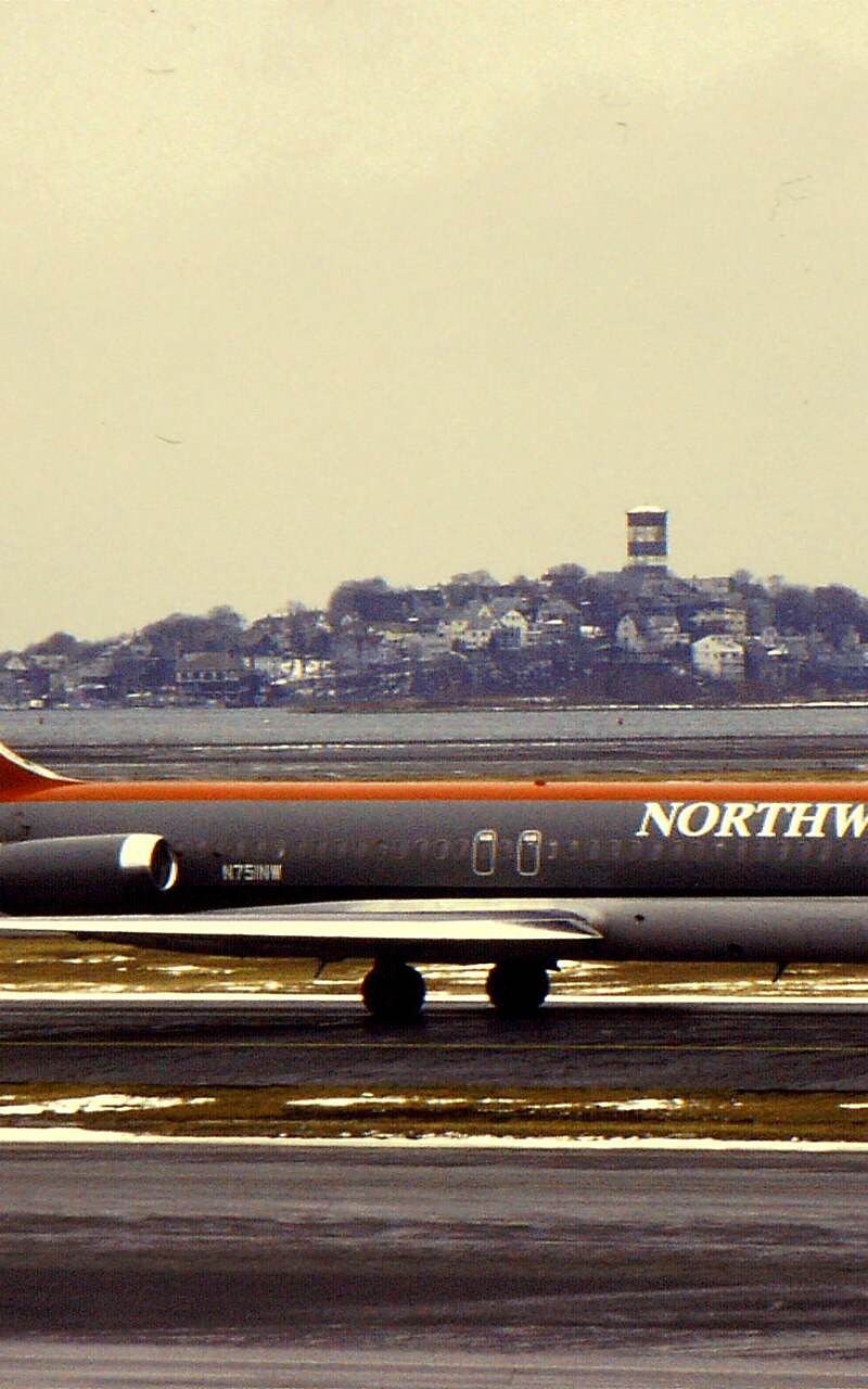 N751NW - Douglas