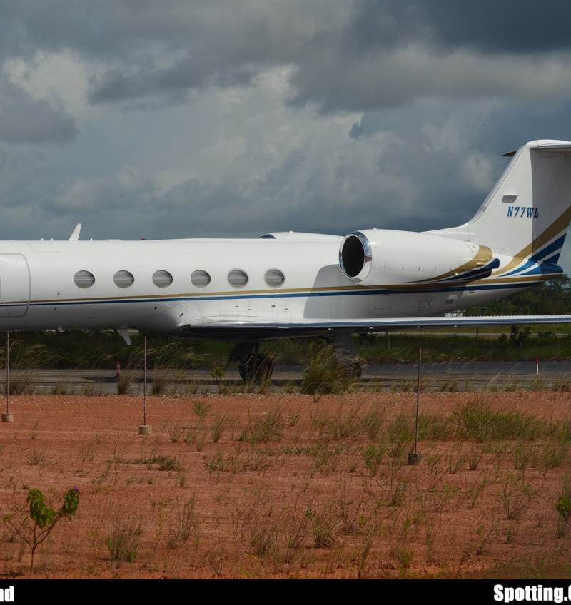 N77WL - Business jet