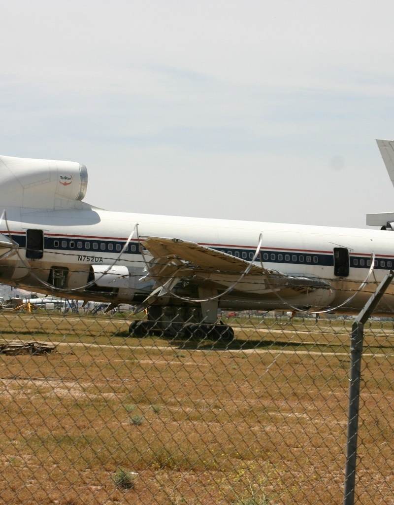 N752DA - Douglas