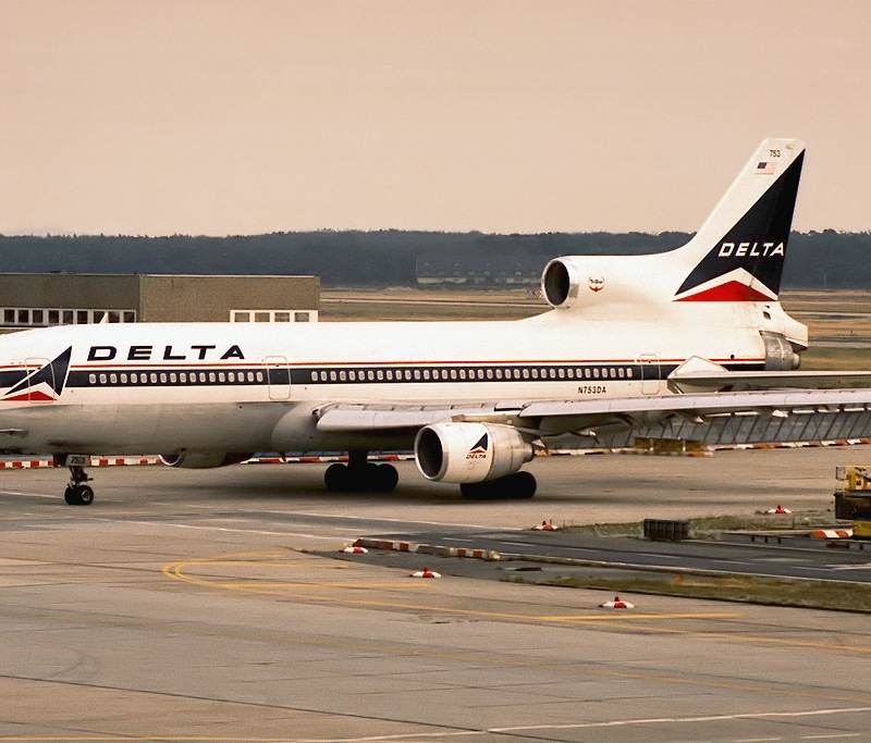N753DA - Lockheed